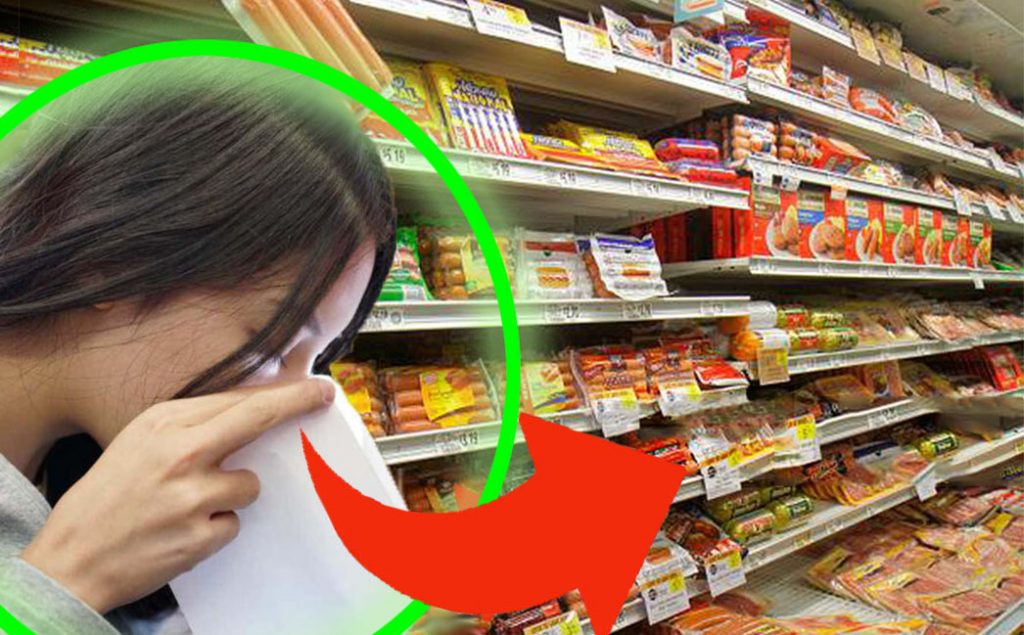 Non mangiate questi wurstel, massima allerta: contengono salmonella | Ritirati dagli scaffali dei supermercati, i lotti!