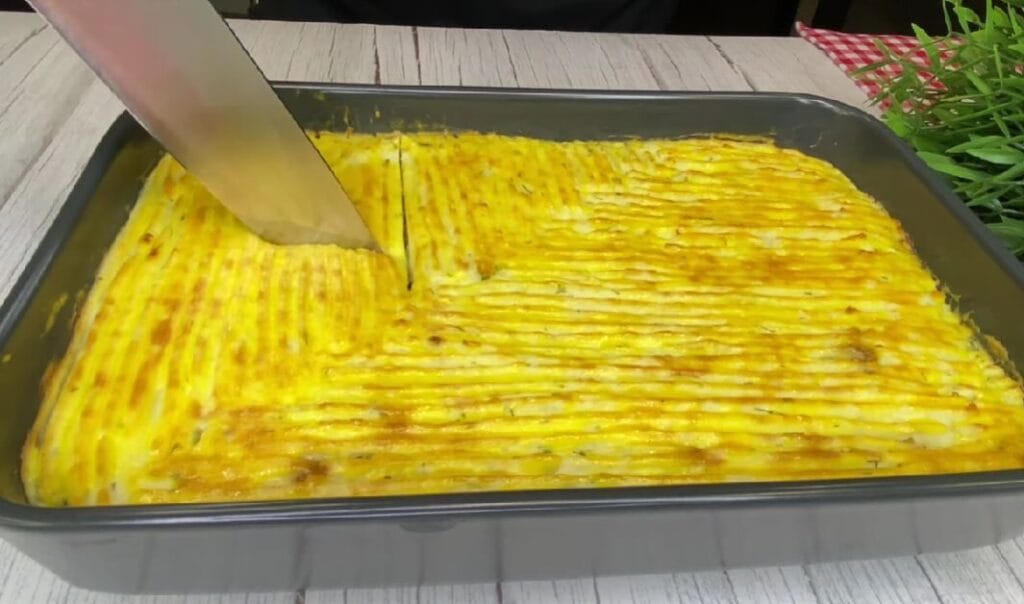 Patate e macinato, ho preparato per cena questo saporitissimo sformato: non è rimasto nulla | Solo 270 Kcal!