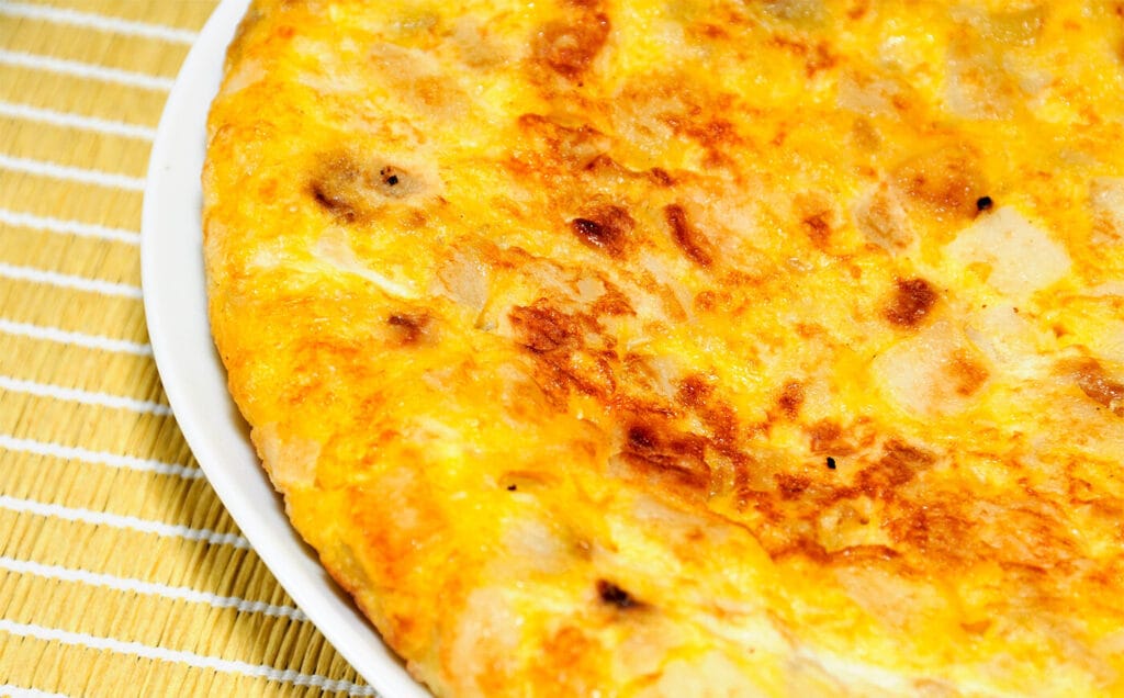 Patate e cavolo, con questi 2 ingredienti preparo una torta salata saporitissima per cena | Solo 190 Kcal!