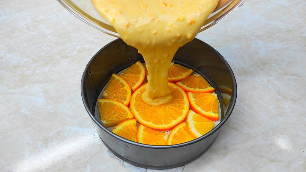 Con un’arancia preparo una torta sofficissima e succosa così: è semplicissimo | Solo 180 Kcal!