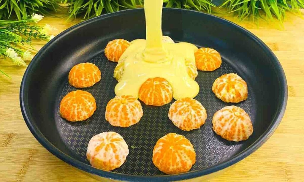 Taglio i mandarini e poi verso l’impasto: questa torta è così buona che non smetti più di mangiarla | Solo 170 Kcal!