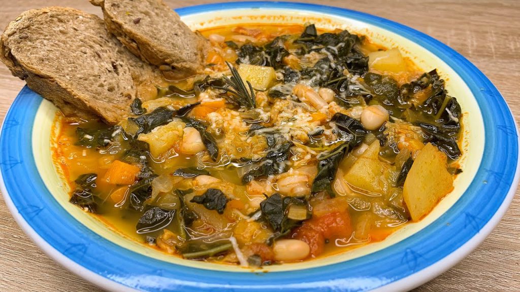 Con questa zuppa di legumi e verdure ho sorpreso tutta la famiglia: è saporitissima | Solo 290 Kcal!