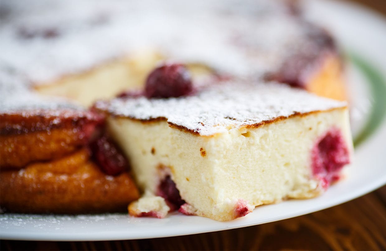 Torta alla ricotta e frutti di bosco