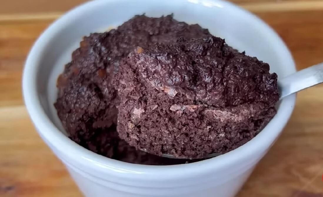 Dessert di mele e cacao