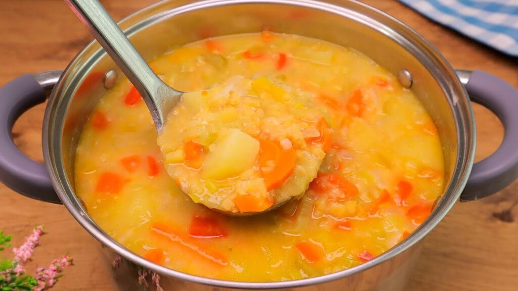 Zuppa di verdure, ottima per depurarsi e perdere qualche chilo dopo le feste: apporta 290 calorie!