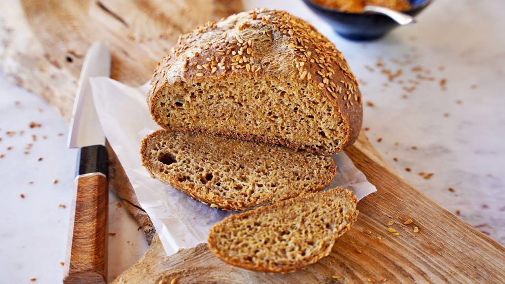Pane keto, mantiene bassa la glicemia: lo preparo con quest’ingrediente e non metto nessuna farina!