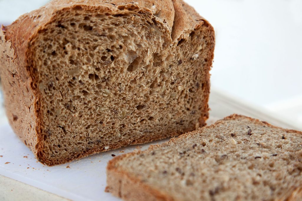 Mantiene bassa la glicemia e fa passare la fame, servono soltanto 2 ingredienti: ormai non compro più pane!