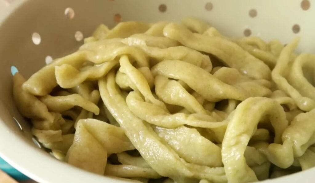 Mi servono solo 2 ingredienti: farina e broccoli | Li frullo assieme e preparo una ricetta fantastica!