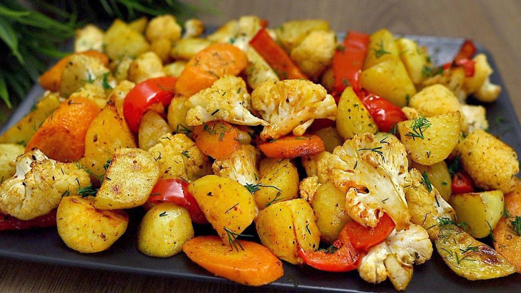 Ora che cucino le verdure così assieme alle patate, le mangiano tutti: le cuocio al forno | Solo 190 Kcal!