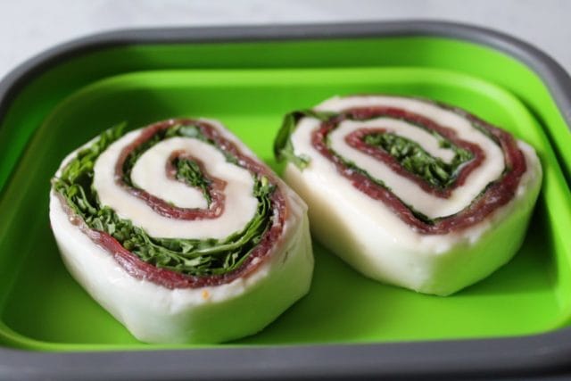 Antipasti veloci: Rotolo di mozzarella