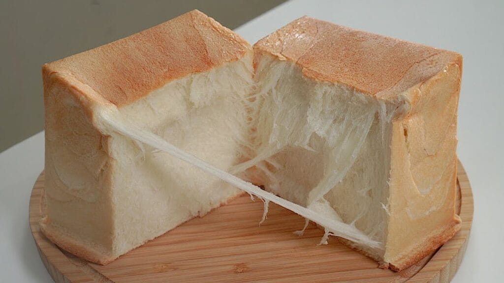 Non ho mai provato niente di così soffice prima, nell’impasto del pane ci metto il latte: il risultato vi farà innamorare!