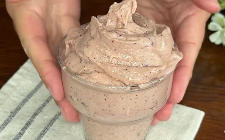 Gelato di appena 100 calorie, finalmente posso mangiarlo tranquilla perché è senza zucchero, latte e panna!