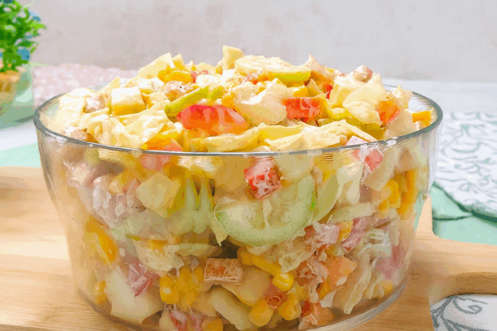 Non mi era mai piaciuta così tanto: questa insalata, preparata in modo diverso dal solito, è leggera ma così gustosa che non riesco a dire basta | Solo 270 Kcal!