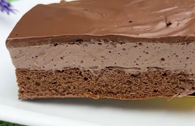 Torta alla crema di ricotta e cioccolato