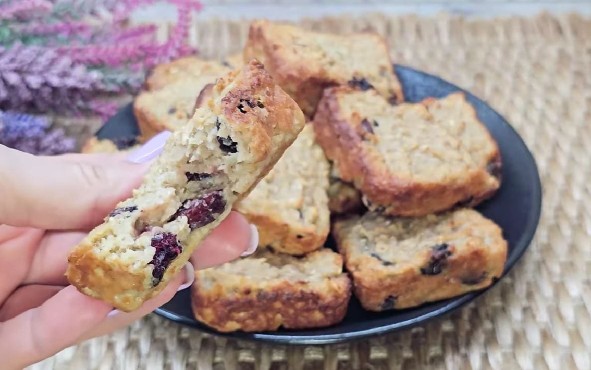 Muffin di avena, banana e ricotta