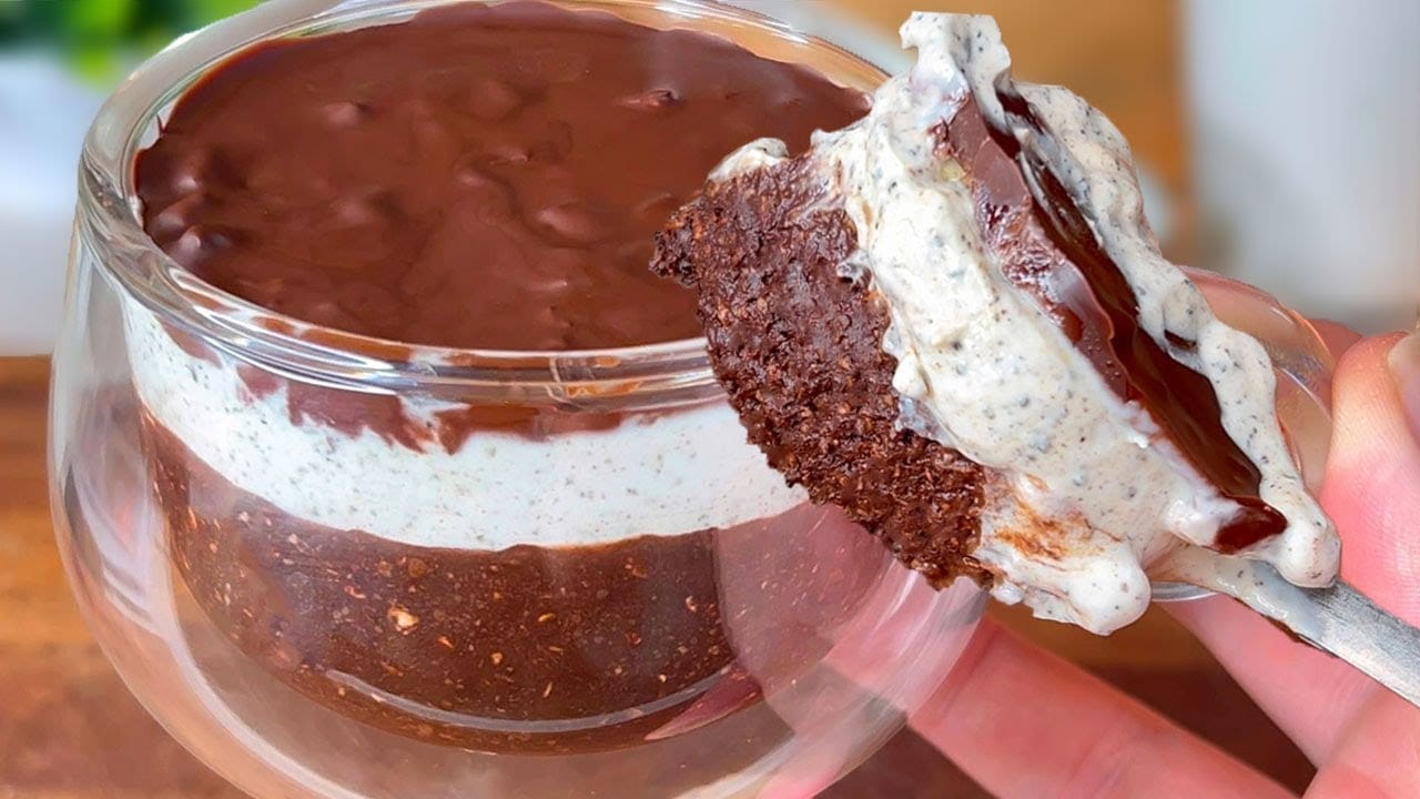 Dessert al cioccolato e yogurt