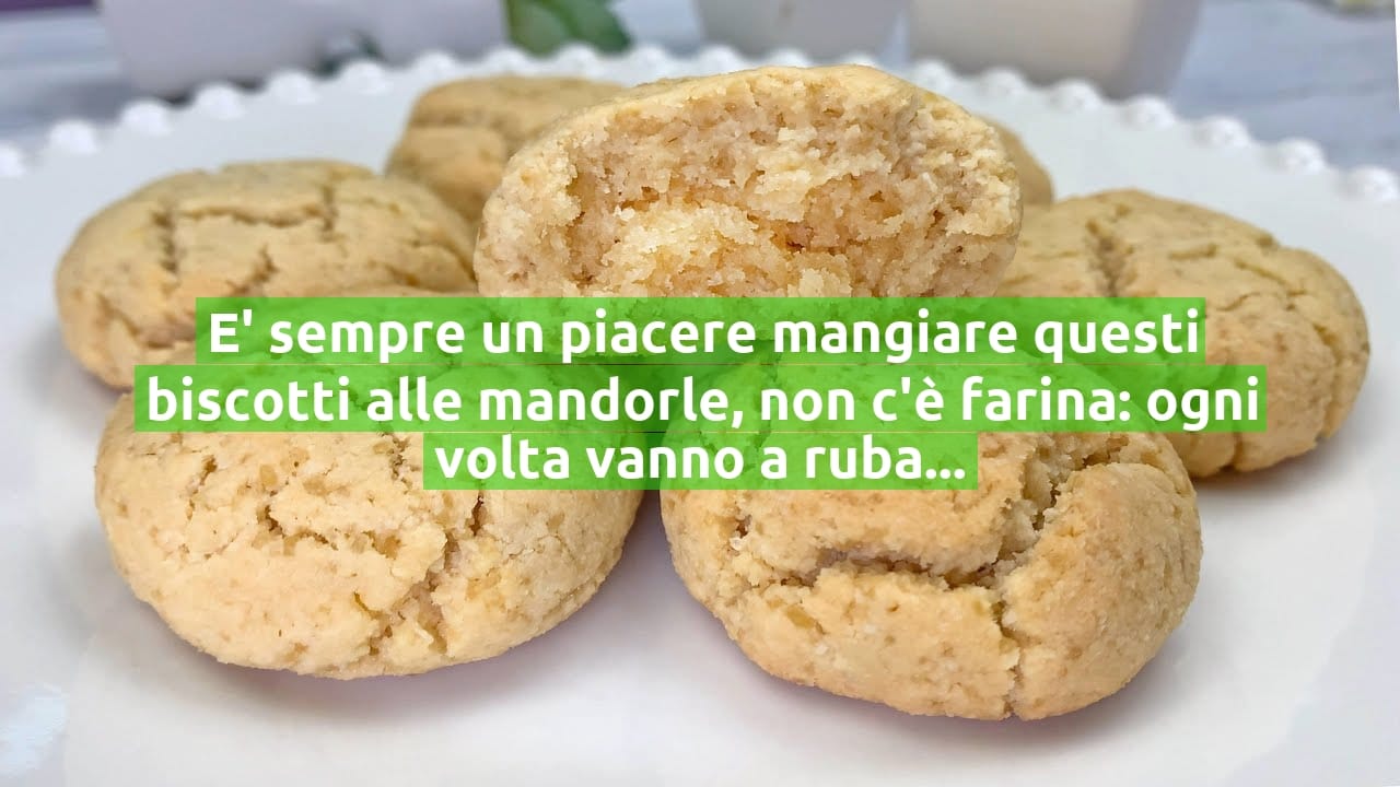 E' sempre un piacere mangiare questi biscotti alle mandorle, non c'è farina: ogni volta vanno a ruba!