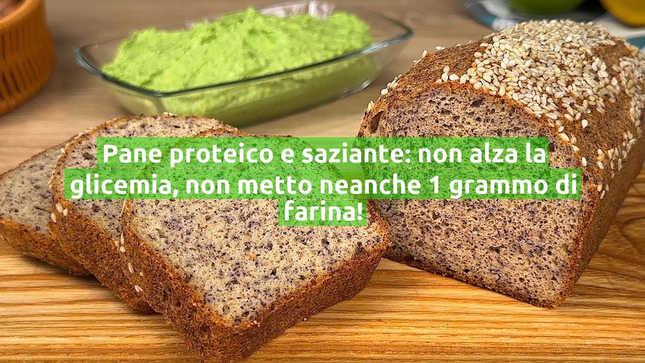 Pane proteico e saziante: non alza la glicemia, non metto neanche 1 grammo di farina!