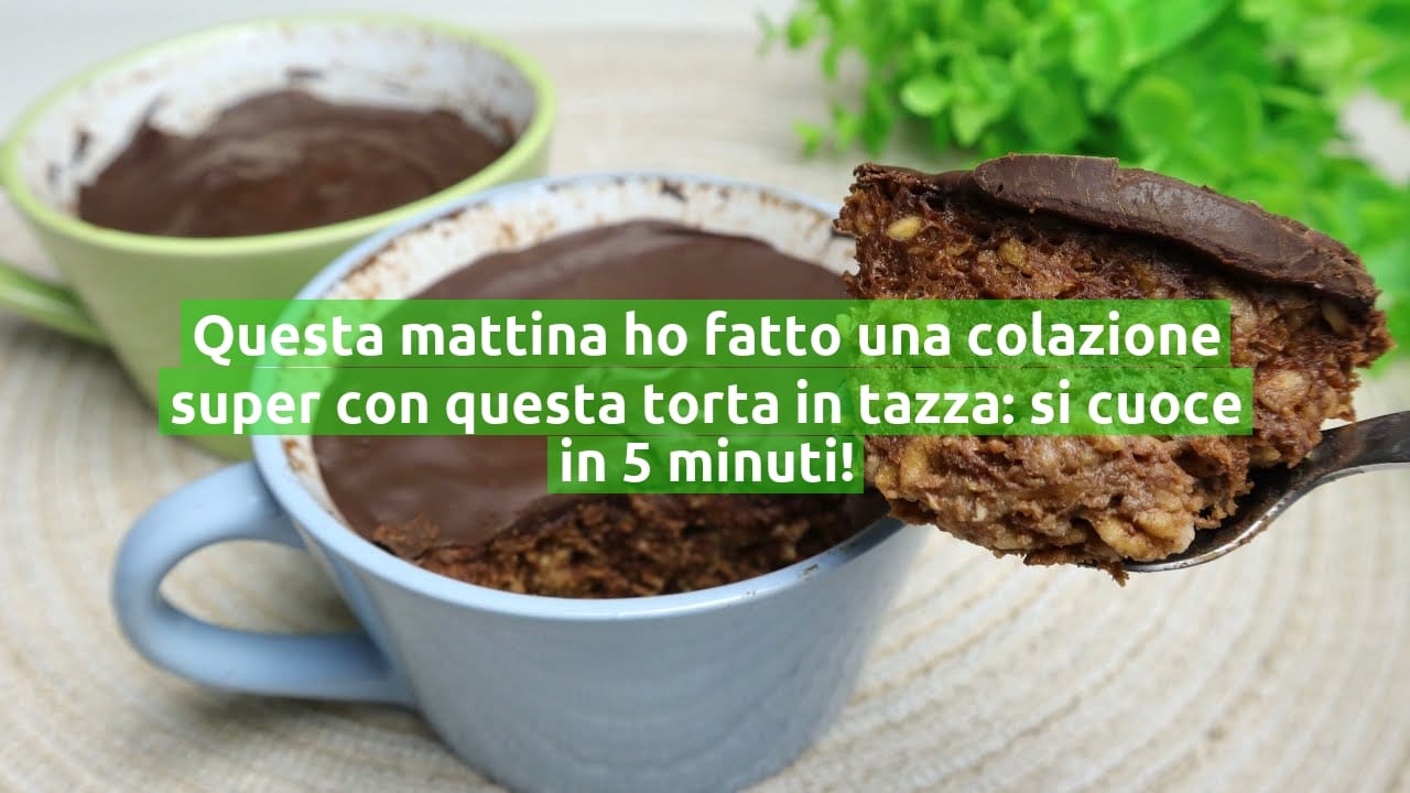 Questa mattina ho fatto una colazione super con questa torta in tazza: si cuoce in 5 minuti!