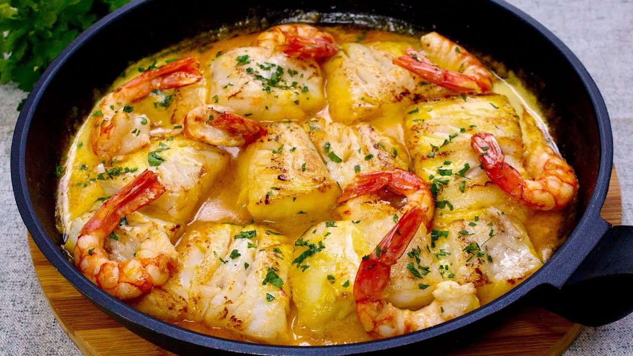 Nasello e gamberi in salsa