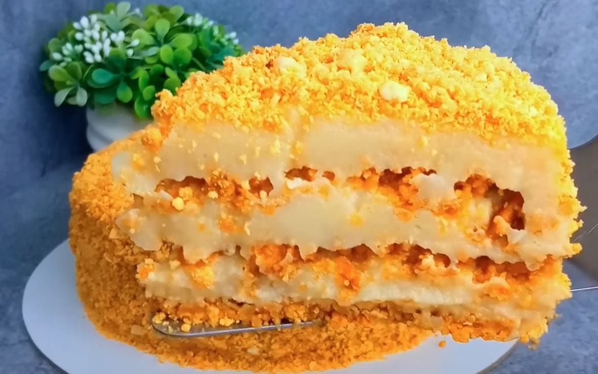 Torta di mele, cocco e arachidi