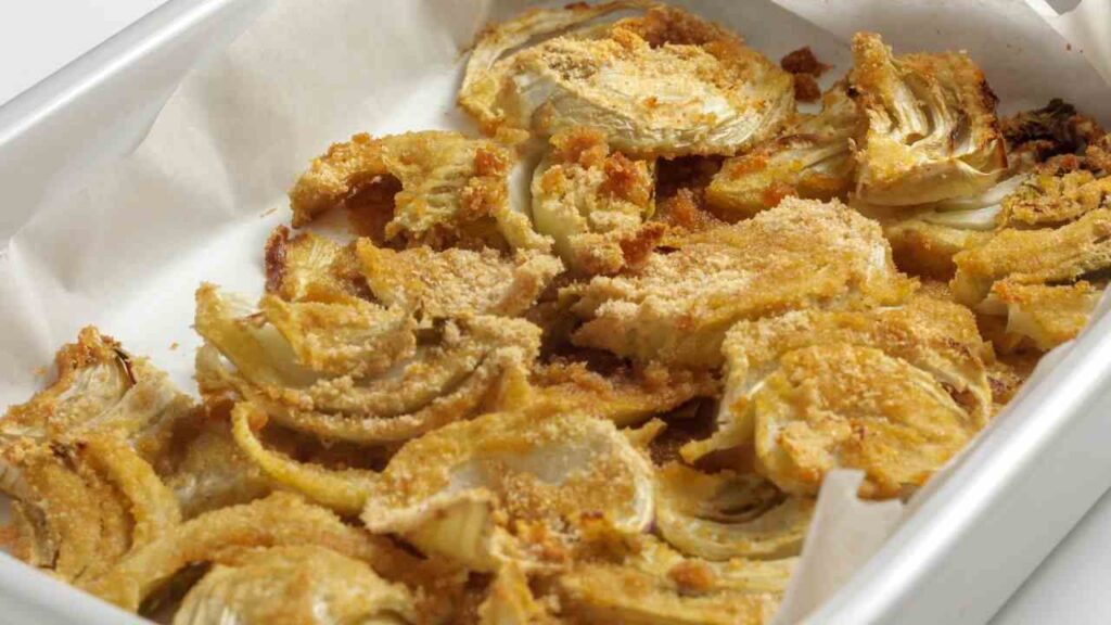 In 10 minuti stupisci tutti con un contorno dietetico che sembra fritto, questi finocchi gratinati sono la perfezione!