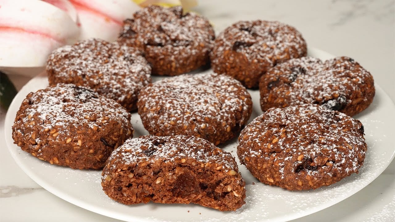 Biscotti di avena, banana e cacao