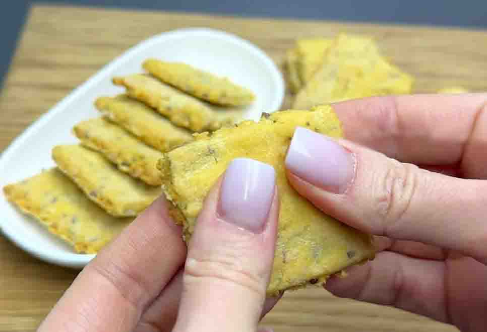 Questi sono gli unici crackers che posso mangiare per il diabete, è la ricetta che mi ha dato la mia nutrizionista!
