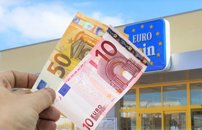 Mancava solo questa nella mia cucina, sono stata tanto fortunata perché sono riuscita a prenderlo a 59,99 euro da Eurospin!