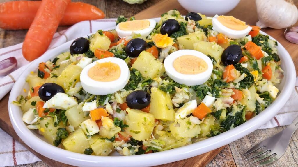 Questa insalata fredda è bilanciata e sana, la mangio la sera e mi tiene sazia per tutta la notte senza svegliarmi | Solo 310 Kcal!
