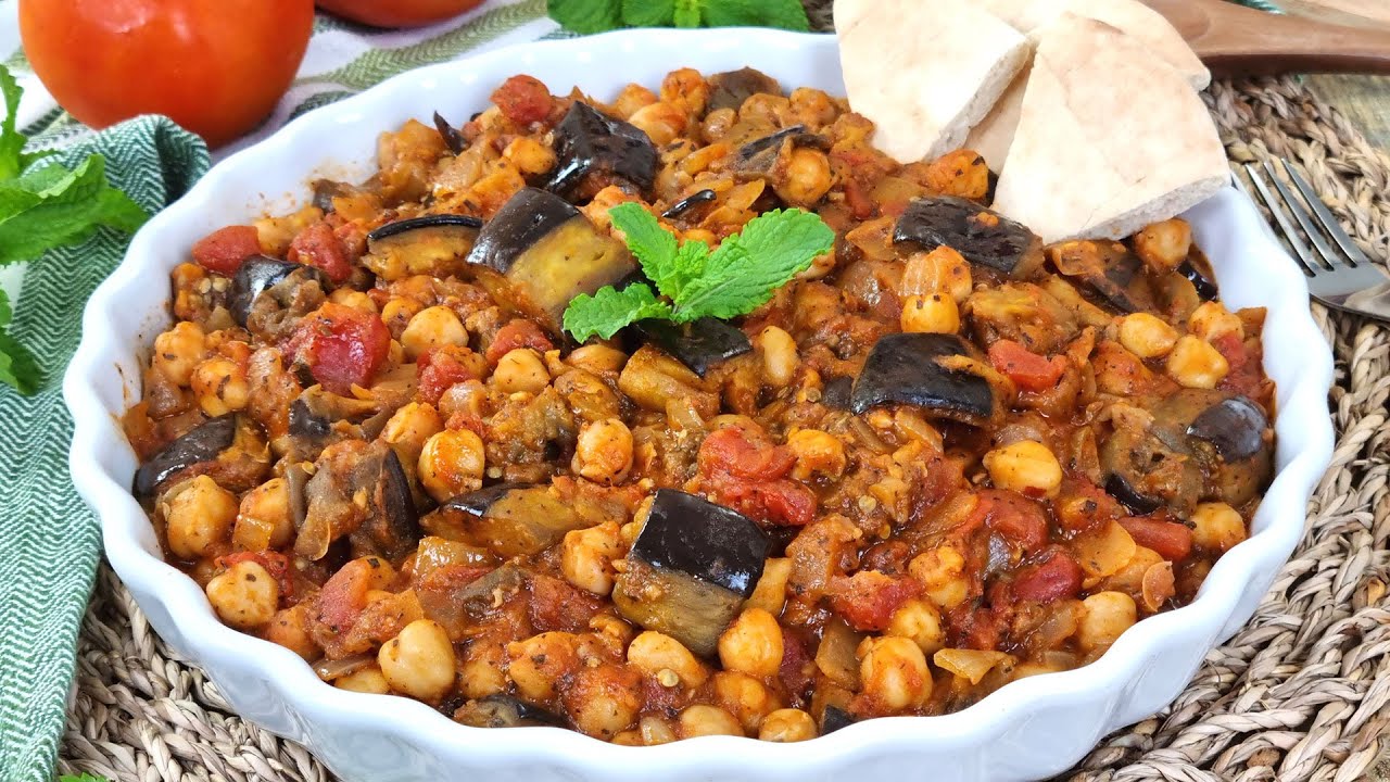 Melanzane, ceci e pomodori