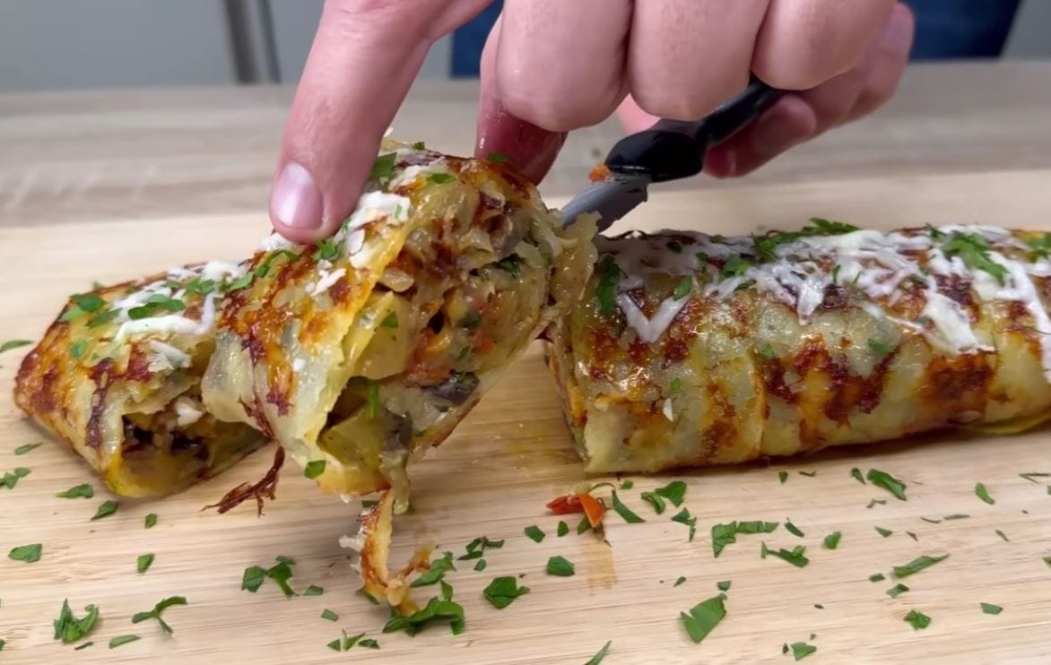 Rotolo di patate, melanzane e pomodorini