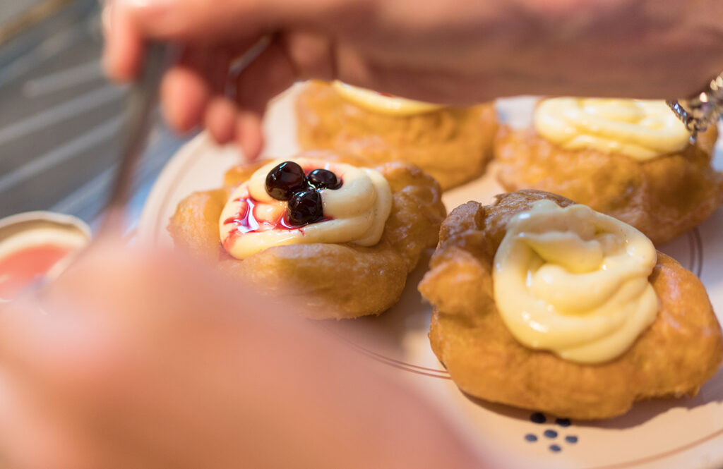 Zeppole di San Giuseppe dietetiche all’ultimo minuto, queste le può mangiare anche mia mamma | Solo 150 calorie!