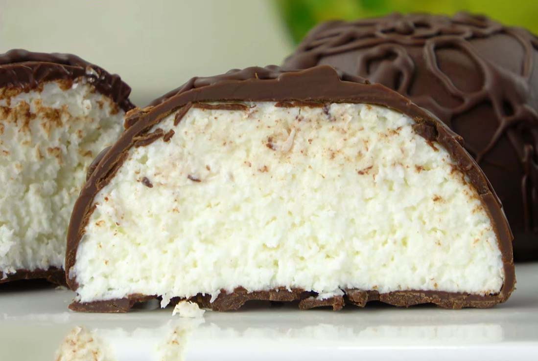 Dessert al cocco, ricotta e cioccolato