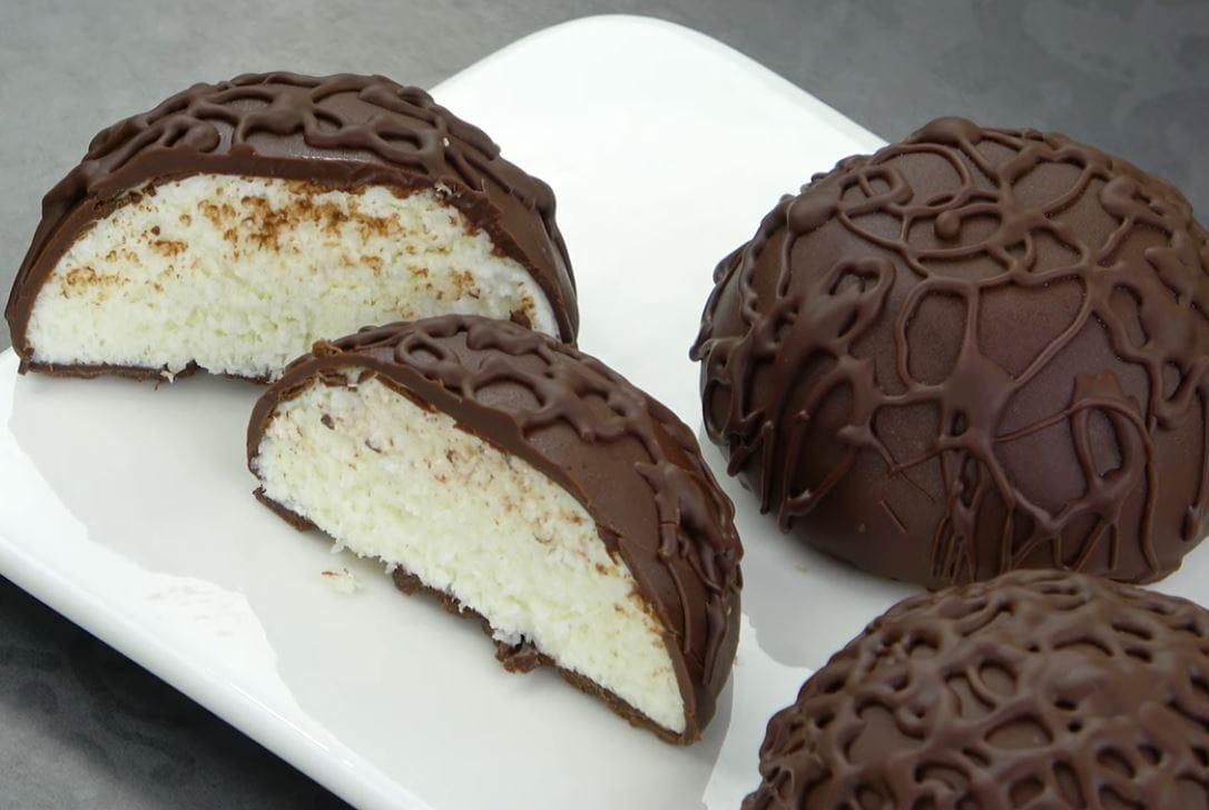 Dessert al cocco, ricotta e cioccolato