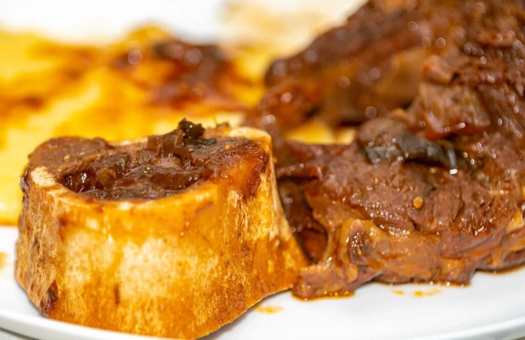 A casa di mia zia per Pasqua si mangia l’ossobuco alla toscana, nessuno lascia mai niente nel piatto!