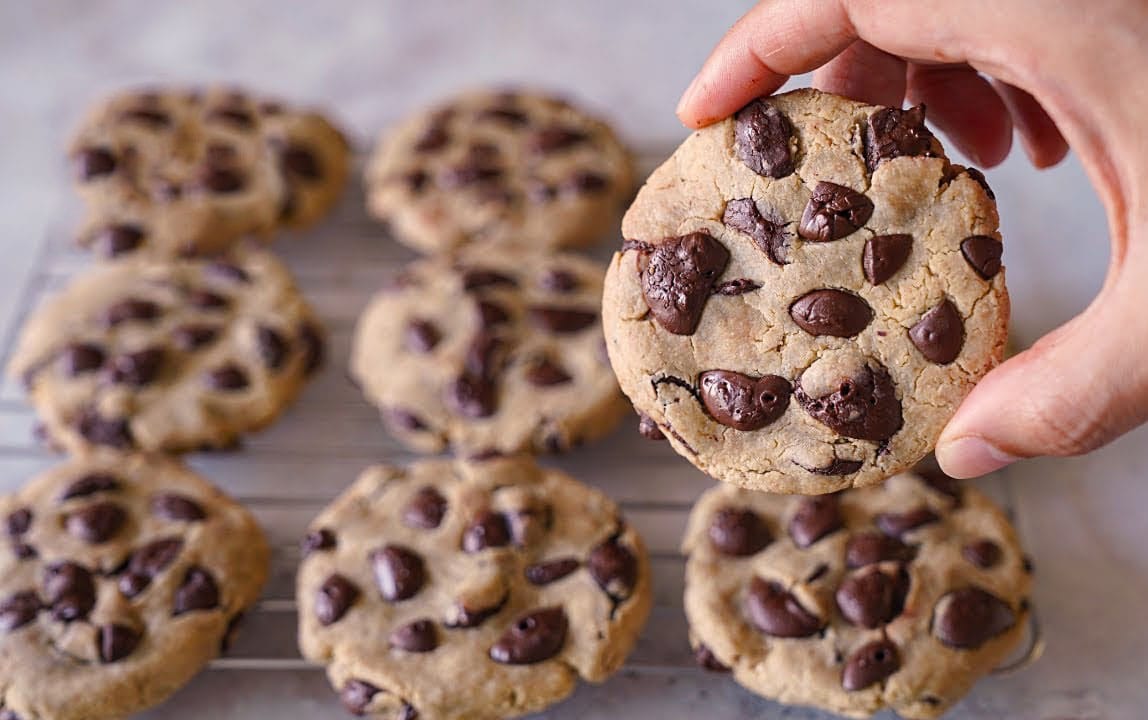 Biscotti di avena e gocce di cioccolato