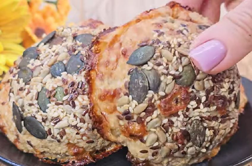 Pane Fit con avena, formaggio e semi: non potevo trovare una ricetta più salutare e buona di questa!