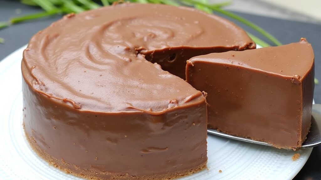 2 ingredienti, 180 calorie e una torta golosissima: senza farina, burro, uova e zucchero. Perfetta per tutti!