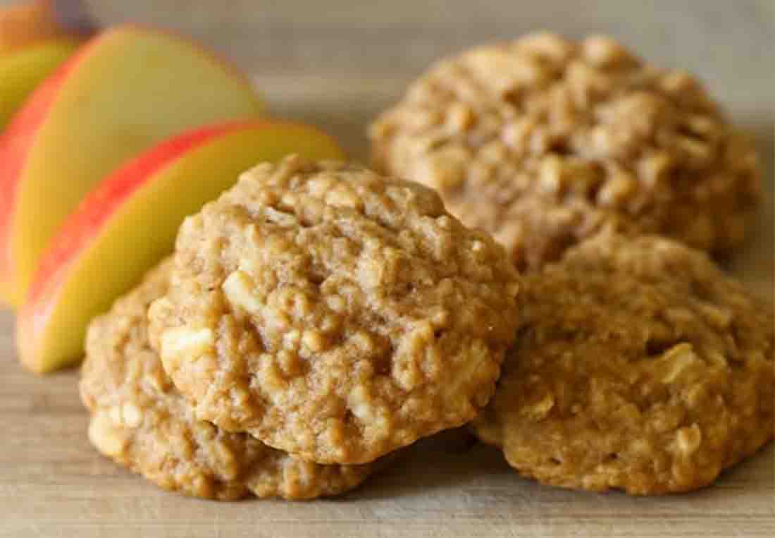 Biscotti di avena mela e noci
