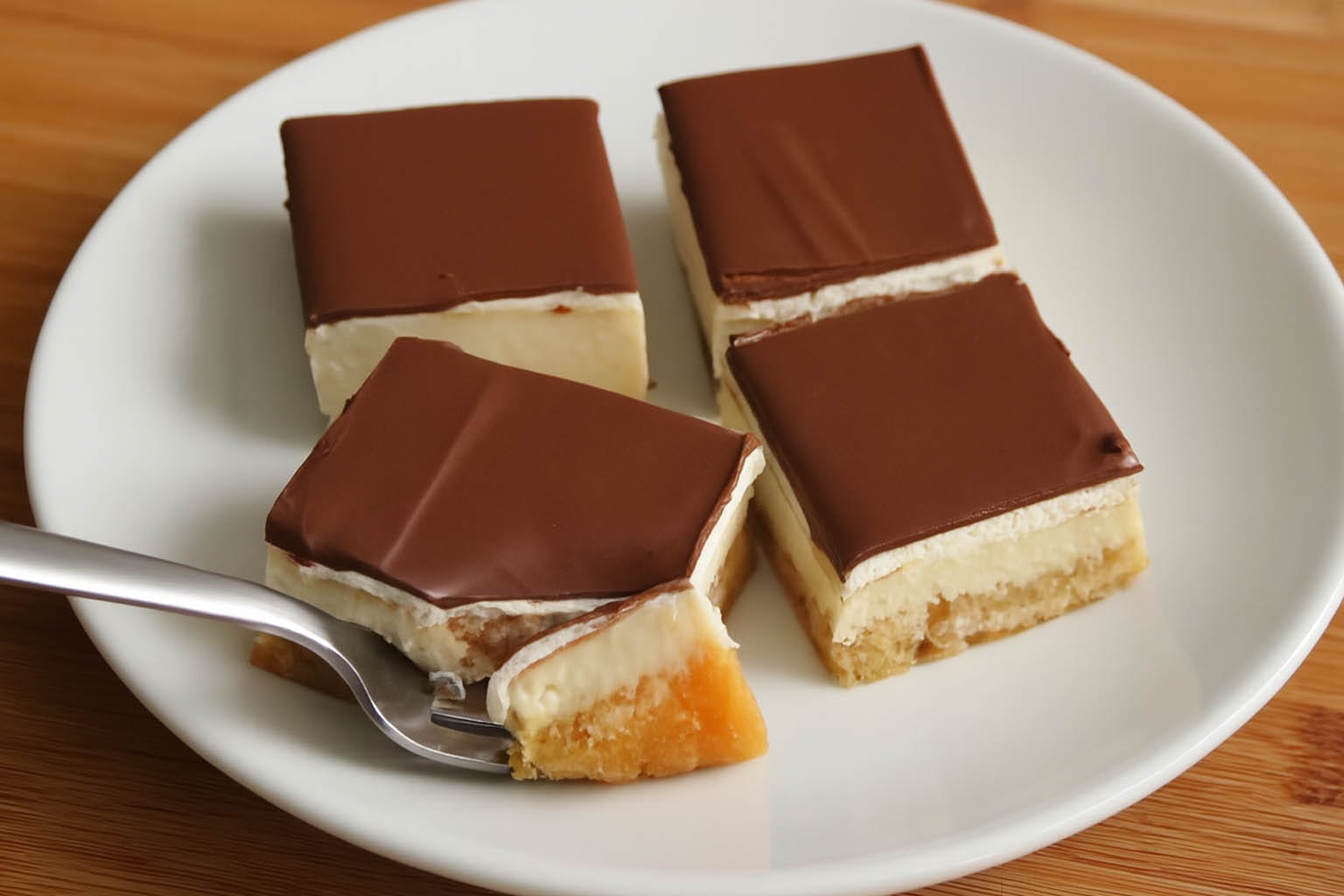 Torta fredda fette biscottate e crema