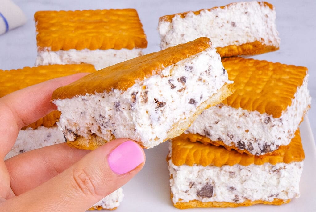 Il dessert dell’estate più leggero: la mia ricetta furba salva-merenda per fare i biscotti gelato, non rinuncio a niente e continuo con la dieta!