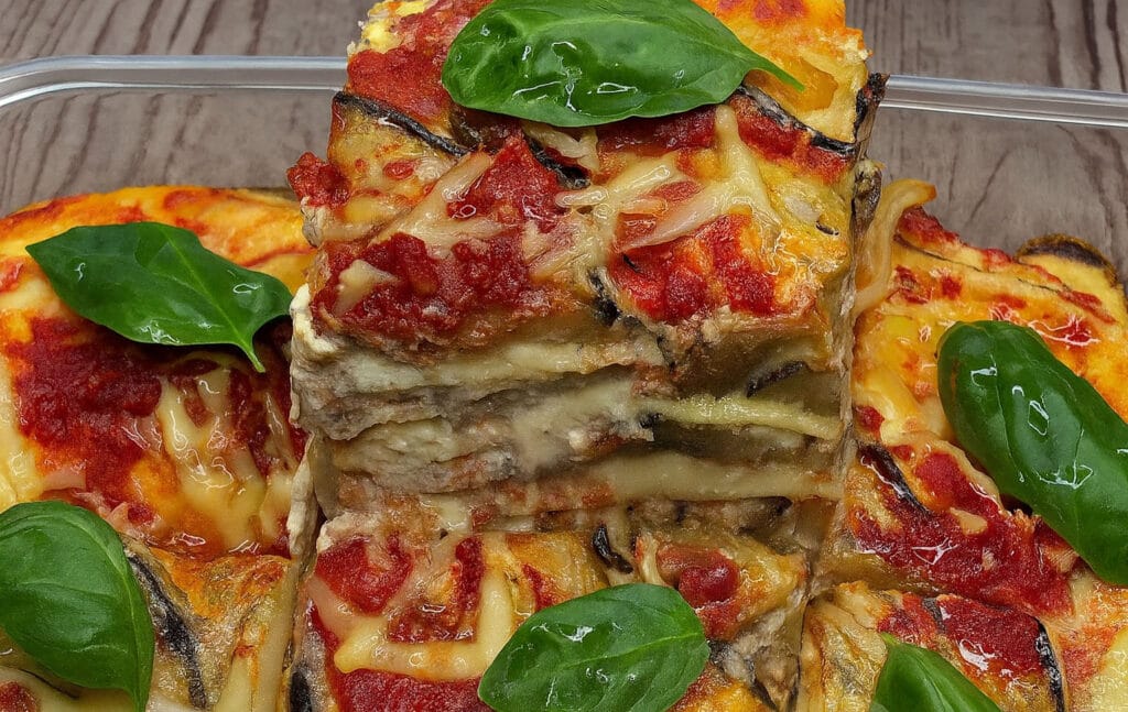 La mia lasagna preferita: con melanzane e ricotta al posto della besciamella, leggera ma super cremosa; è diventata il mio cavallo di battaglia!