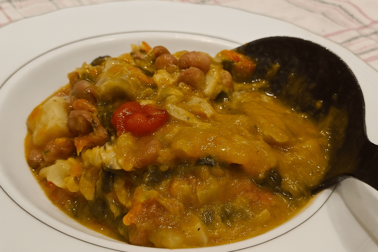 Zuppa di verza e fagioli