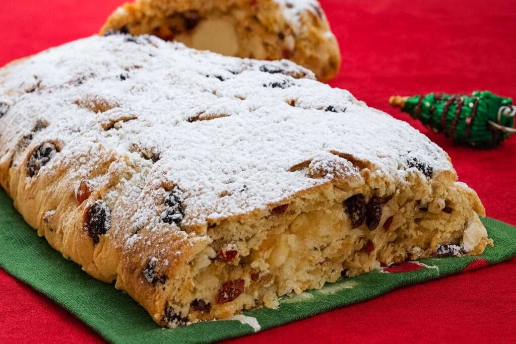 Il mio dolce tedesco preferito di Natale: sembra complicato ma è facilissimo, ricchissimo di frutta secca e 1000 volte più buono!