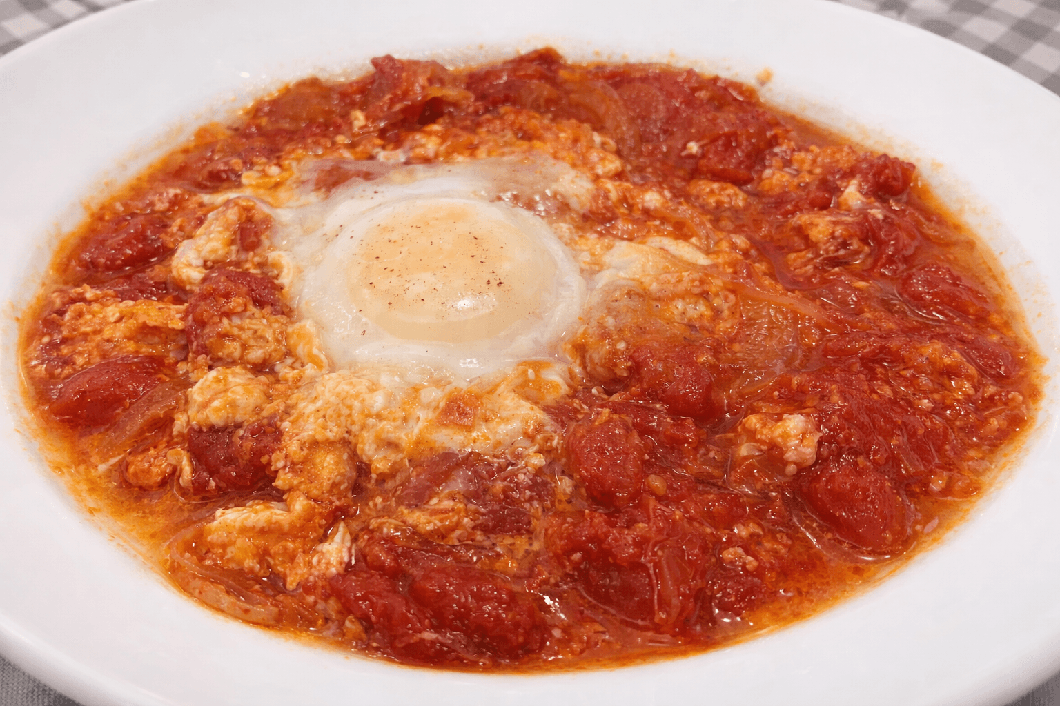Uova al pomodoro