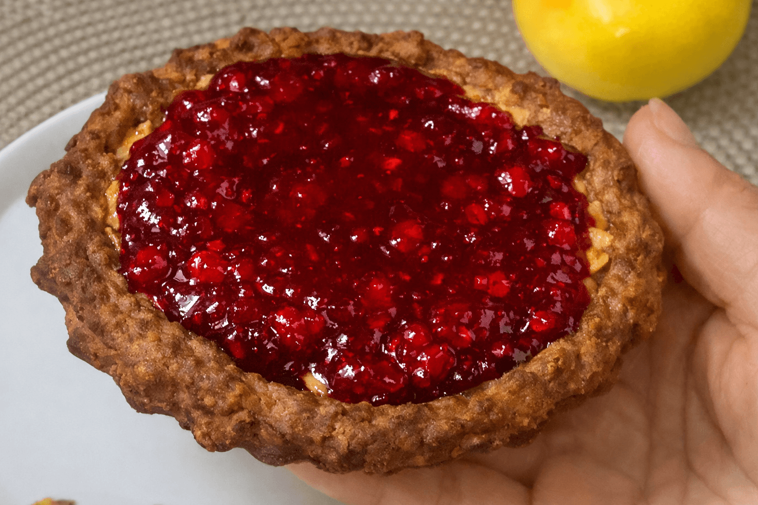 Crostatine mandorle e mela