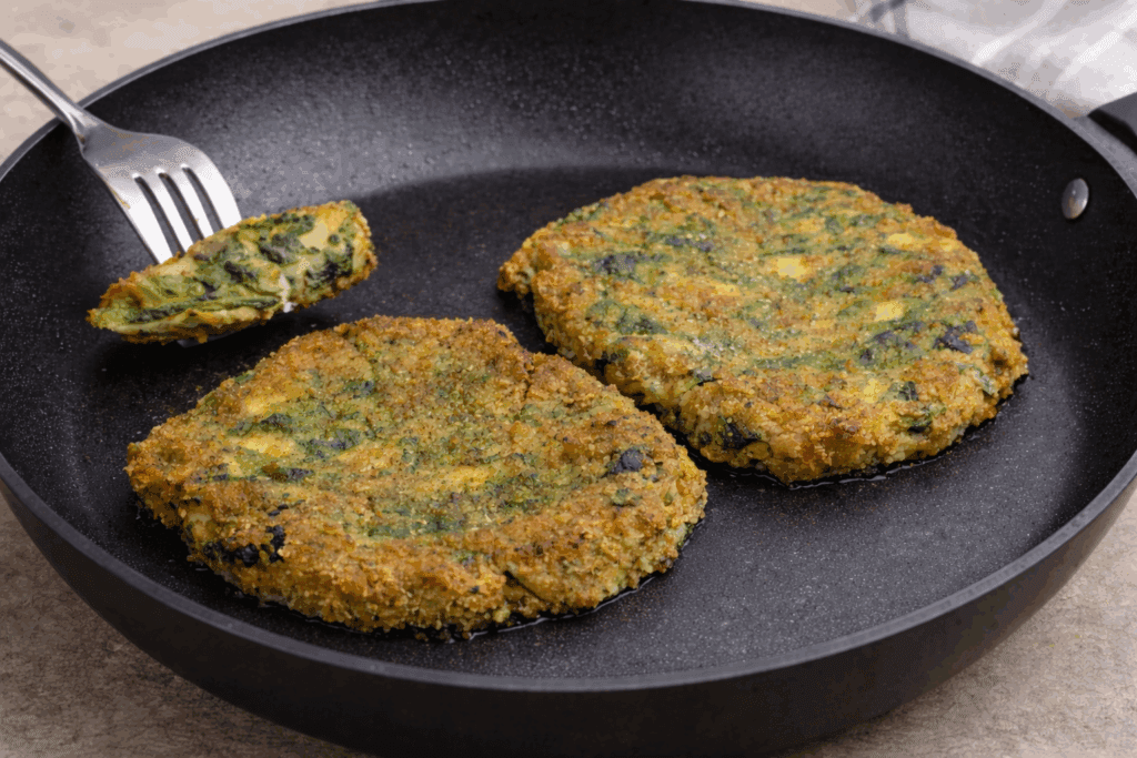 Avevo del pollo, ma mi ero stancata di farlo alla piastra: così ci ho fatto delle belle spinacine croccanti da 210 Kcal, e le ha mangiate anche mio figlio senza fare storie!