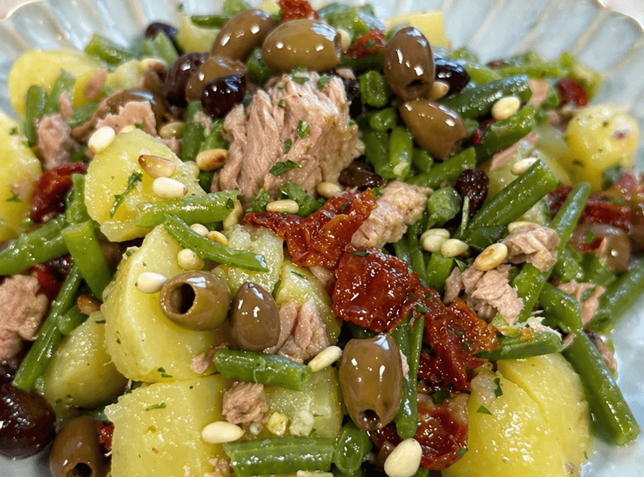 Insalata di patate, fagiolini e tonno