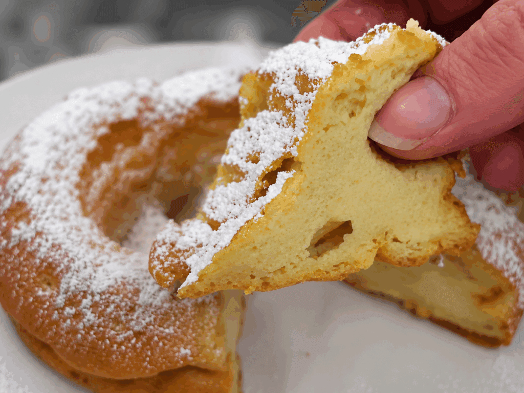 Ne mangi un pezzo e non la smetti più, questa è la torta della nutrizionista con solo 160 Kcal: non ingrassi, resti in forma ed è anche buona!